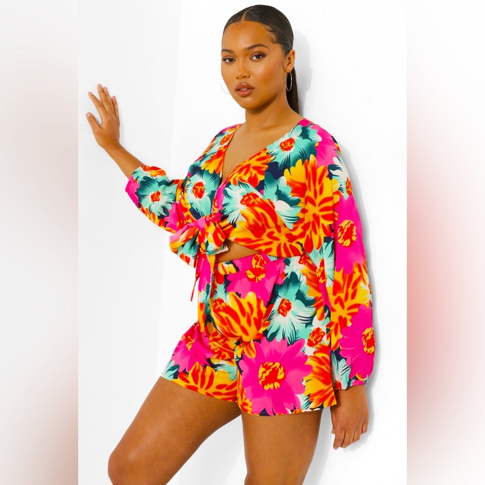 PLUS TIE FRONT TROPICAL BEACH ROMPER SIZE 24/3X